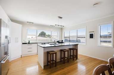 19 Coronation Avenue_3