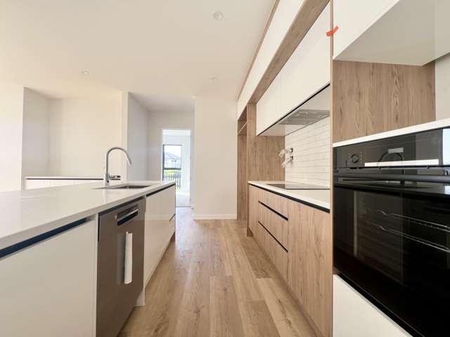 13 Tipu Crescent Milldale_4