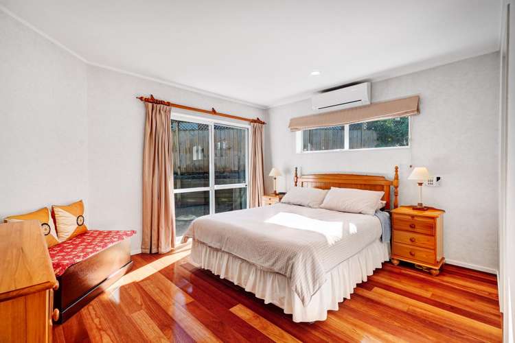 6 Vivaldi Place Mt Roskill_16