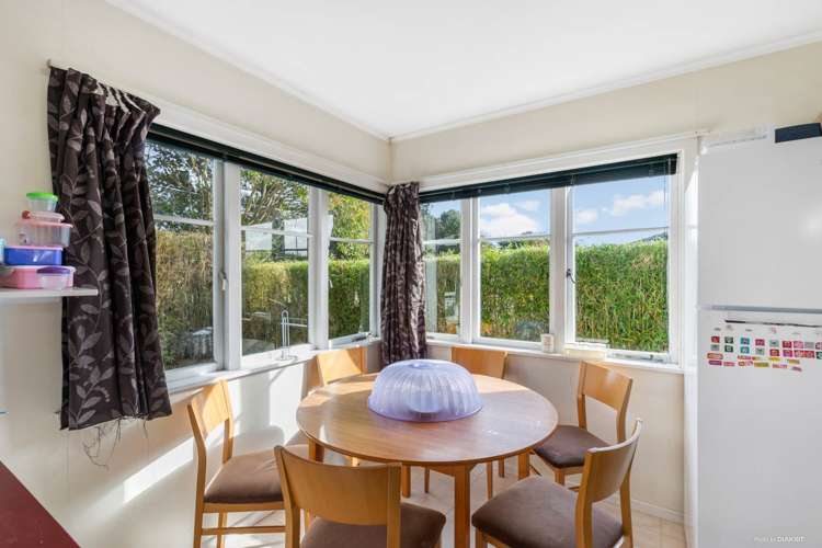 14 Albert Road Kelston_5