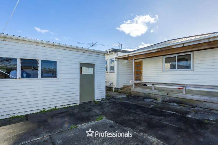 24 Bouverie Street Petone_17