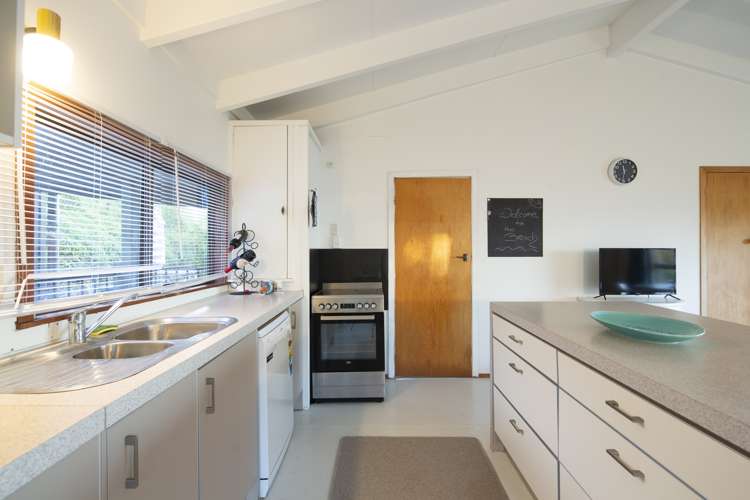 321 State Highway 10 Cable Bay_11