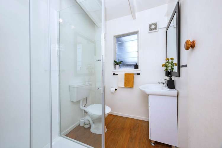 2/199 Titirangi Road Titirangi_8