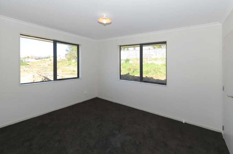 16 Max Landing 1073_9