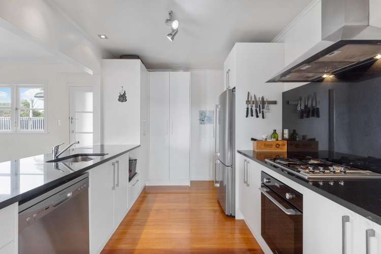 106 Rosier Road Glen Eden_8