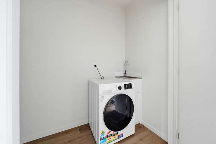 65 Te Ara Wai Mangere East_6