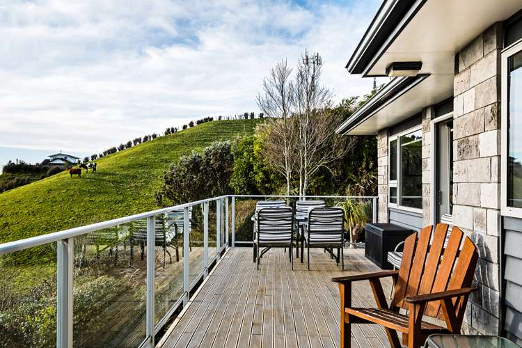 169 King Road Inglewood_17