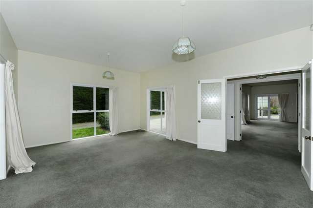 1320 West Coast Road West Melton_4