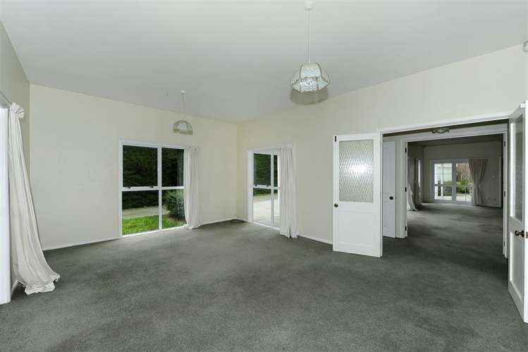 1320 West Coast Road West Melton_4