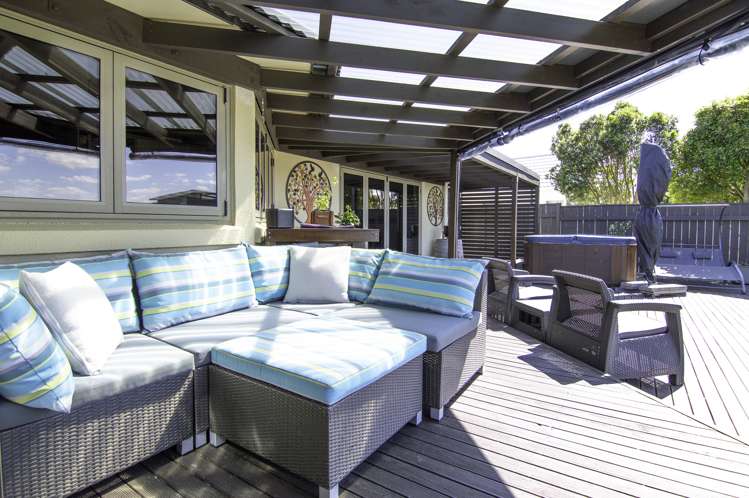 119 Pacific Drive Fitzherbert_12