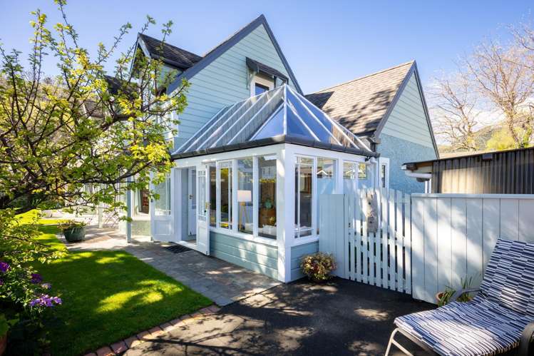 4 Seymour Avenue The Brook_12