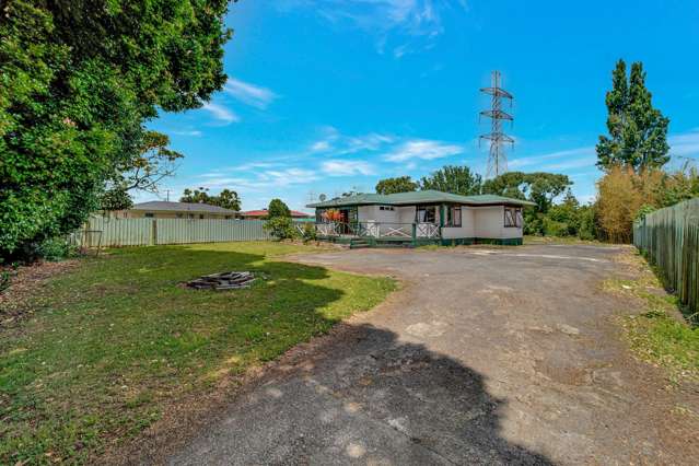 11 Fulton Crescent Otara_1