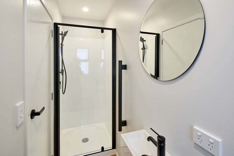 1/24 Bull Avenue Wainuiomata_10