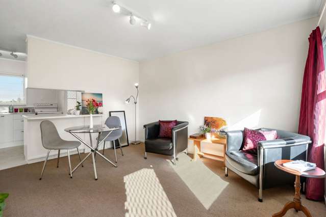 9/27 Nikau Street New Lynn_3