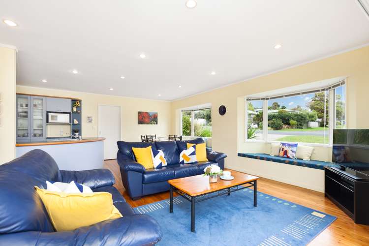 49 Kauri Road Stanmore Bay_5