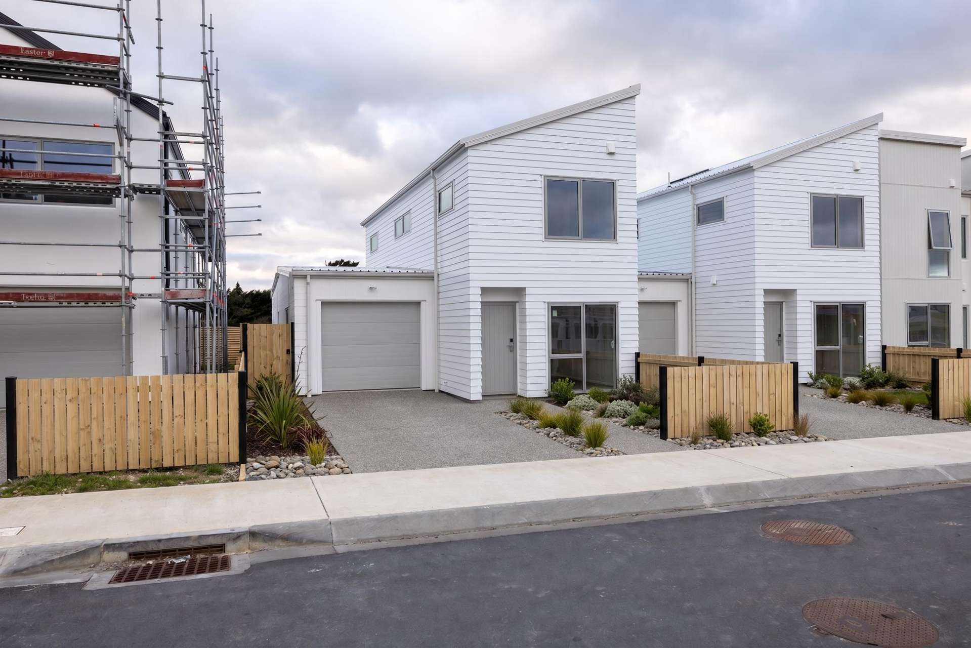 28 Tarāpuka Rd Kenepuru_0