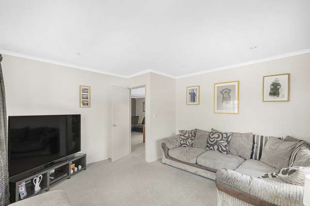 7 Welwyn Place Rototuna North_2