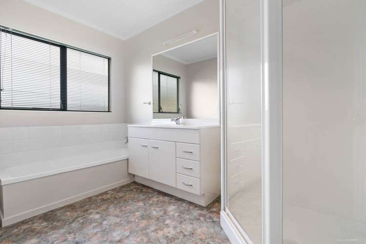 18 De Havilland Drive Goodwood Heights_7