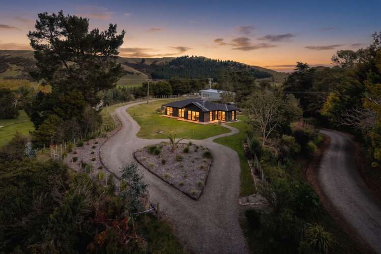 634 Beaconsfield Valley Road_0