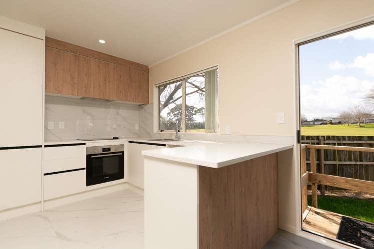 2/19 Velvet Crescent 10693_3