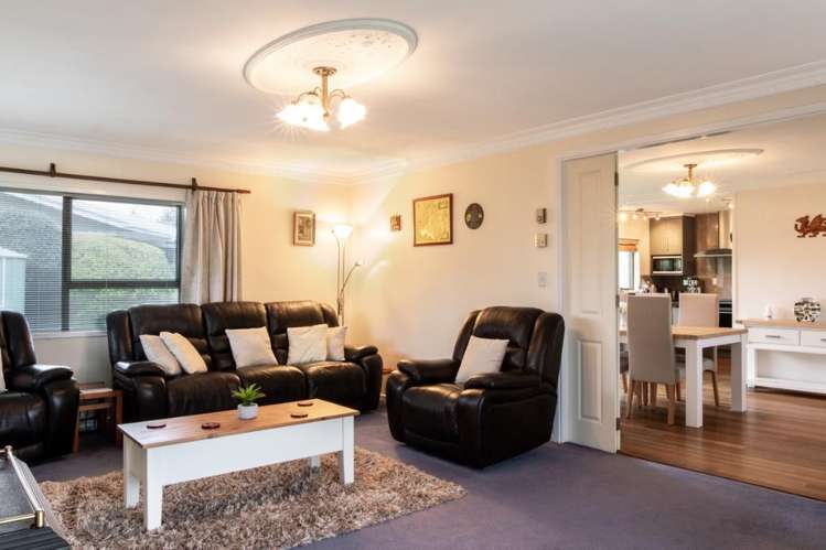 4 Austen Place 11373_7
