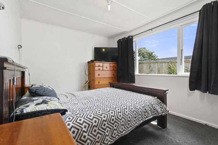 2/17 Paton Avenue Te Atatu South_8