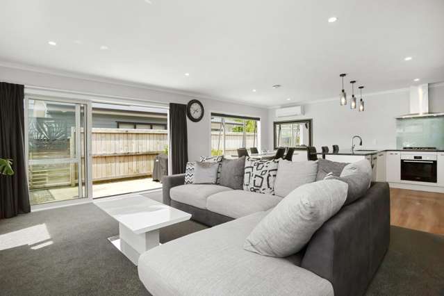 15 Grovedale Square Wainuiomata_2