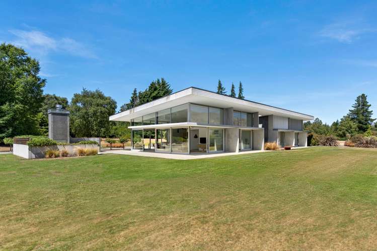 311 Beacon Point Road_0