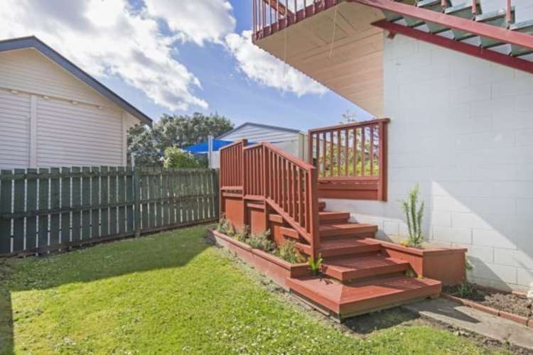 2/2 Seaview Terrace Mount Albert_7