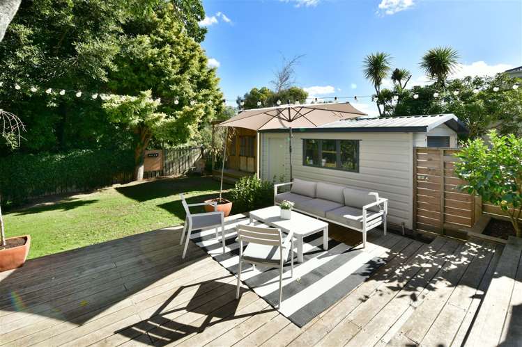 25 Kowhai Street Helensville_28