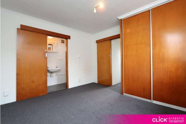 1/9 De Carle Street Saint Kilda_3