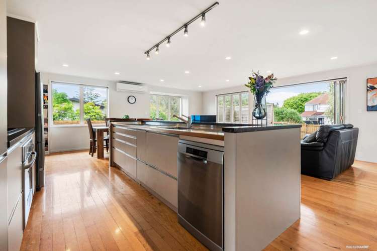 12 Springfield Street Forrest Hill_3