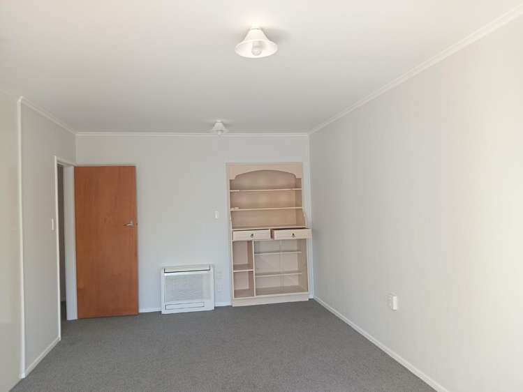 2/8 Norwich Street Stoke_3