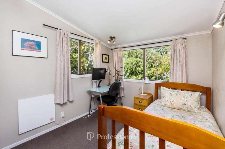 58 Heretaunga Square Silverstream_17