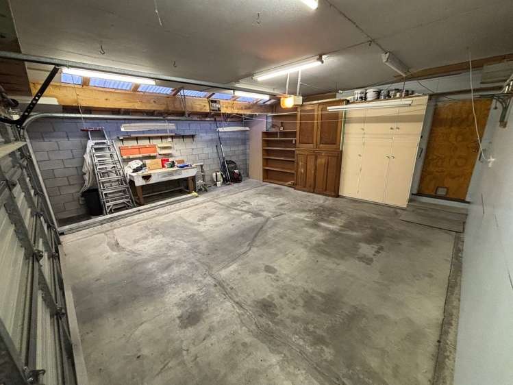 249 Vogel Street Roslyn_17