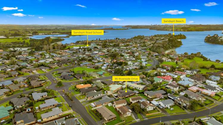 85 Riverside Drive Waiuku_21