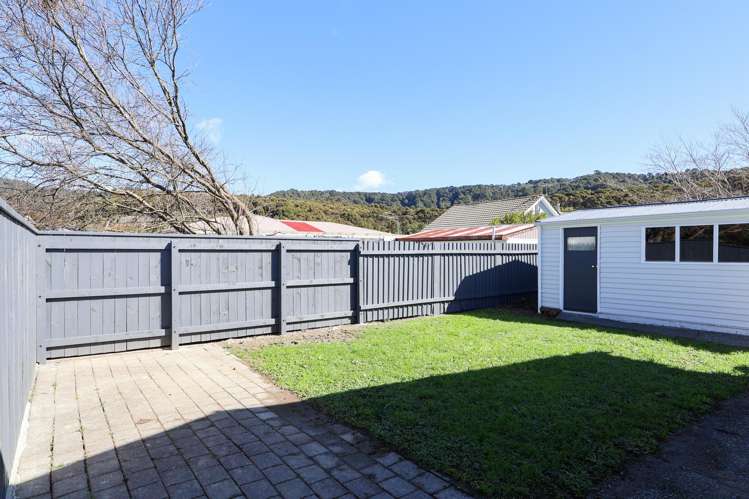7 Karamea Grove Wainuiomata_18
