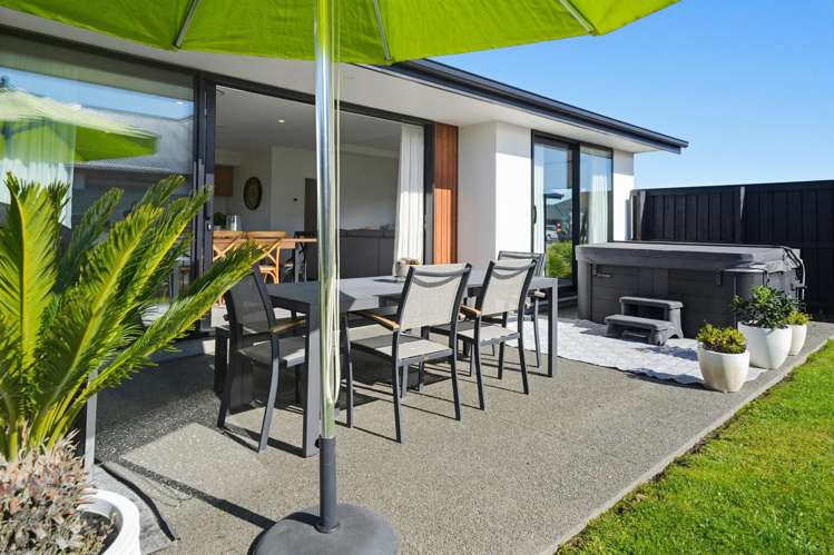 19 Suffolk Drive Kirwee_21