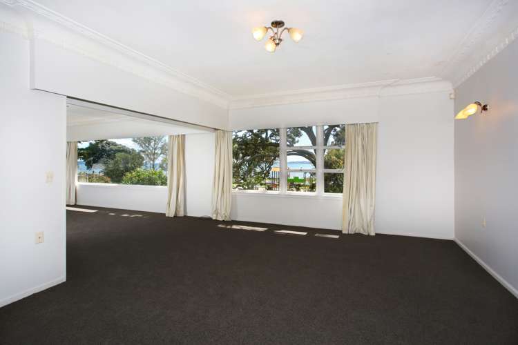 2 Hostel Access Road Eastern Beach_9