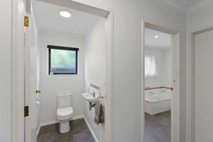 1/37 Rosebank Grove Waikanae_16