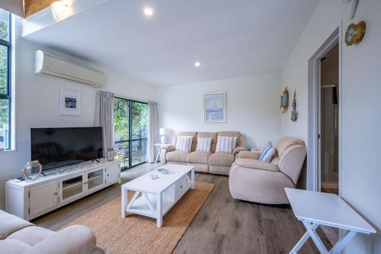 79 Tikao Bay Road Wainui_5