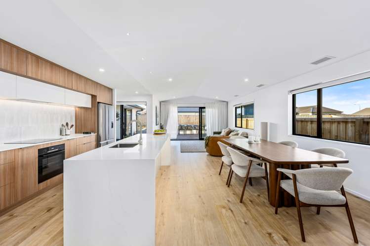 3 Earlsbrook Boulevard_3
