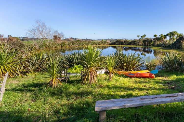 52 Lara Lane Kaiwaka_14