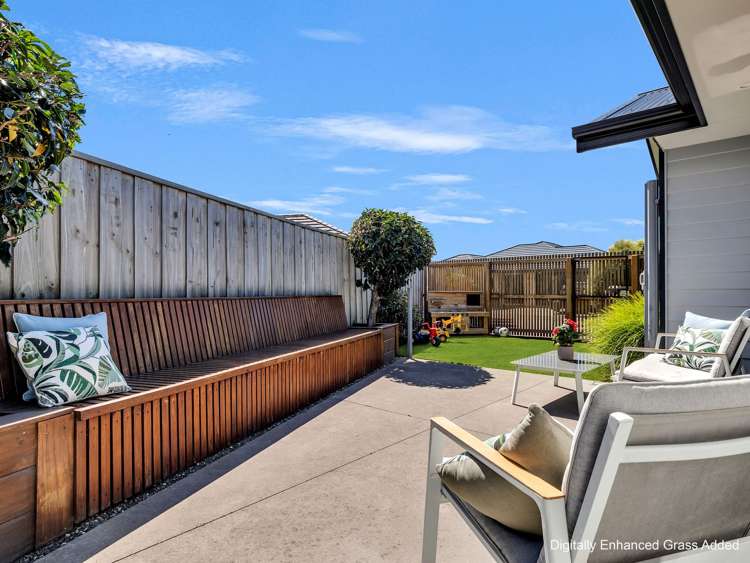 98 Sunline Avenue Lincoln_26