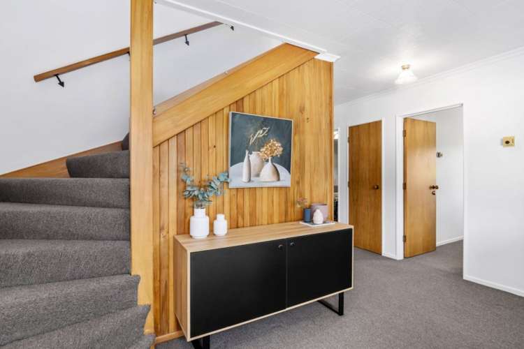 2/62a Tipahi Street Nelson South_8