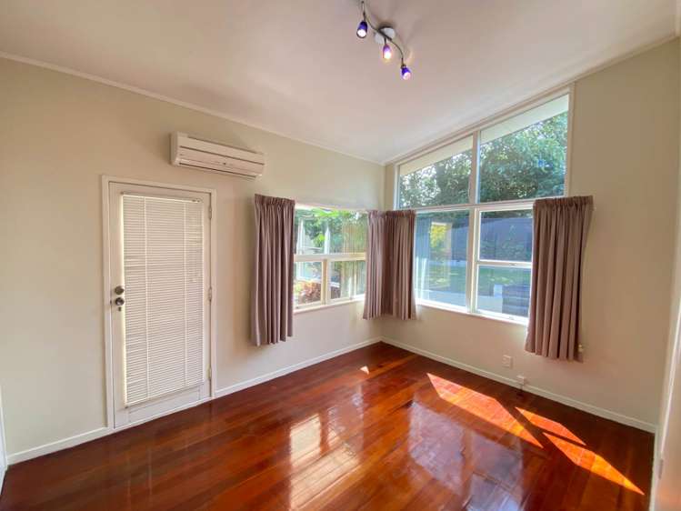 7 Maugham Drive Bucklands Beach_12