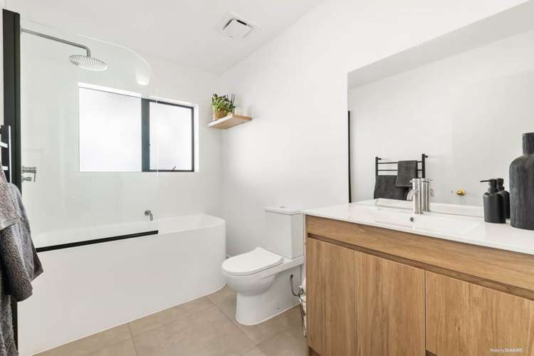 25 Aspiring Avenue Clover Park_9