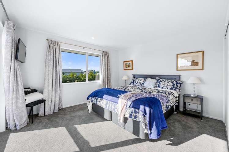 5 Coopworth Mews West Melton_24