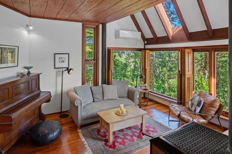 8 Valley View Road Titirangi_8