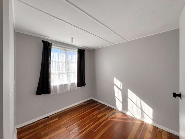 15 Pratt Avenue 1207_6
